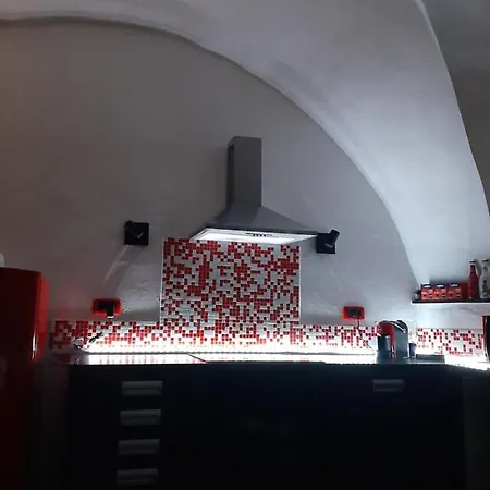 Casa Vacanze Rose Rosse San Remo